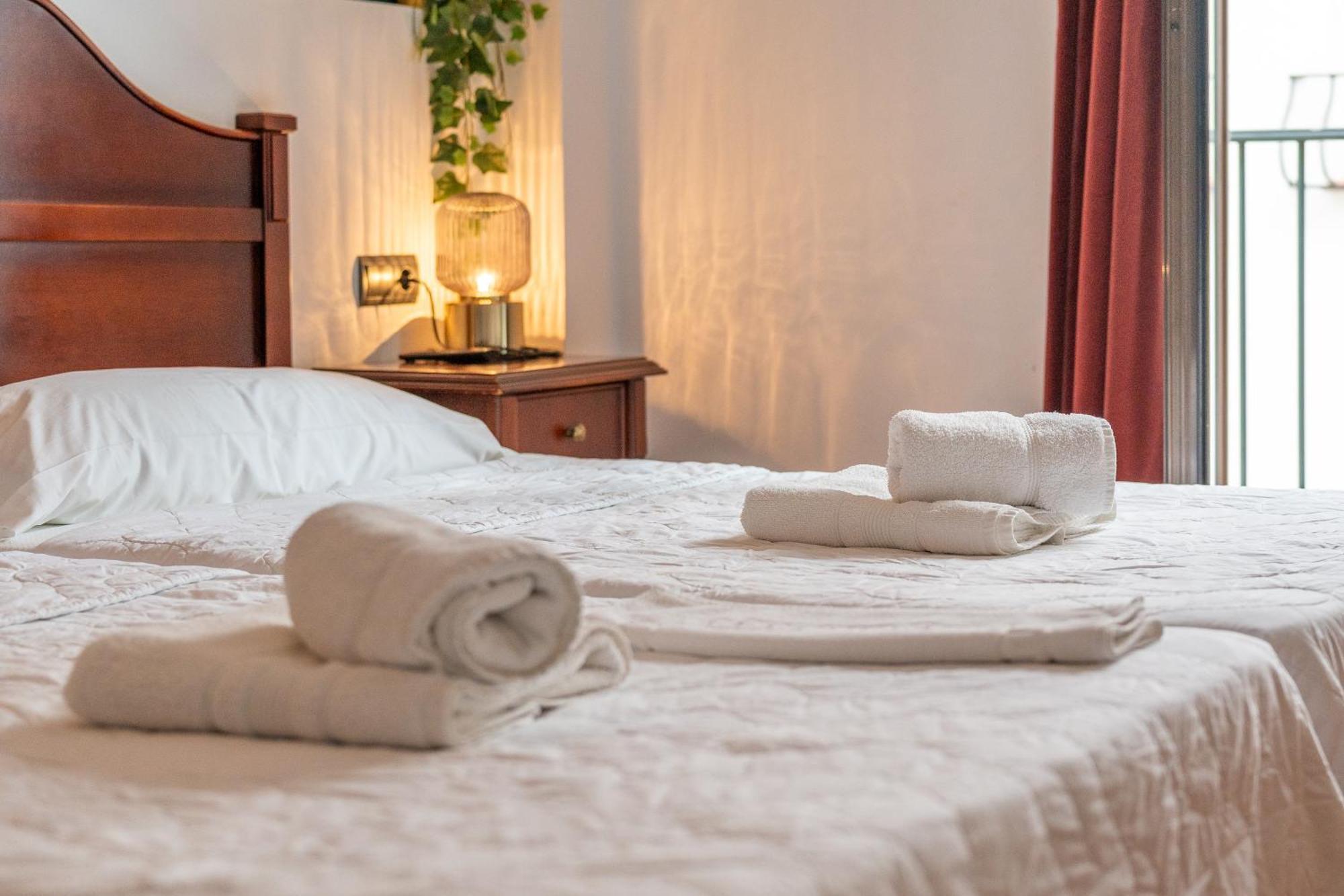I Am La Posada Hotel And Apartment Benalmadena Bagian luar foto